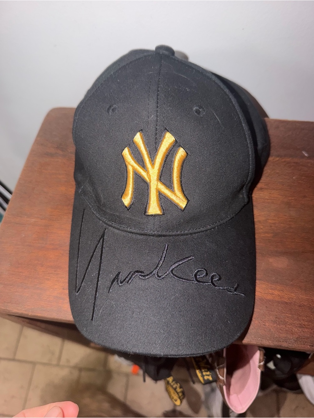 New era visor script 9forty Yankees hat with gold emblem